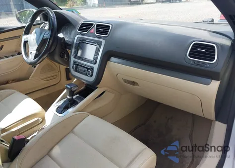 2010 Volkswagen Eos Komfort z USA, uszkodzony, nr VIN WVWBA7AHXAV011739